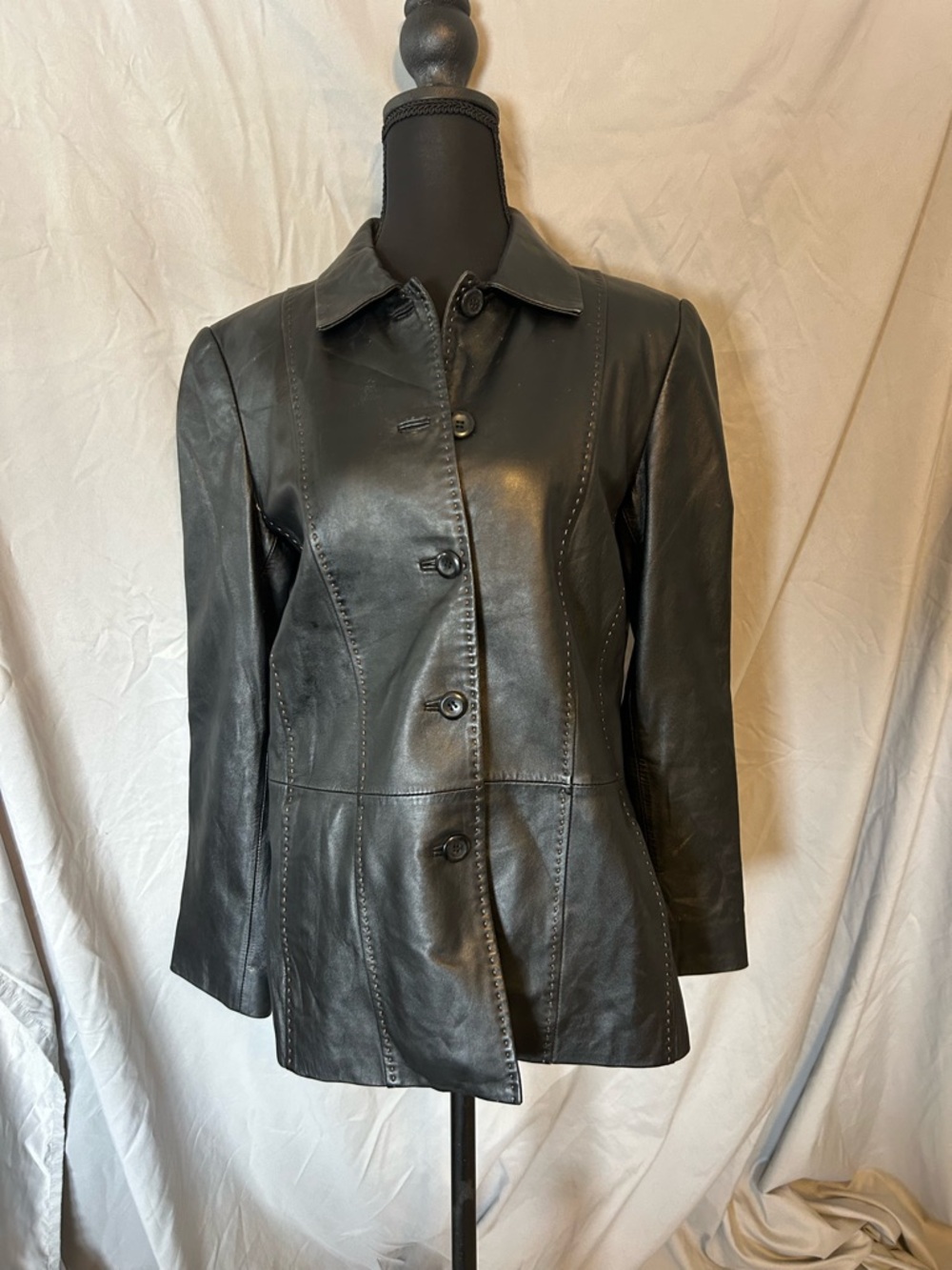 Pendleton Black Leather Button-Front Jacket Size Small Stitching Details